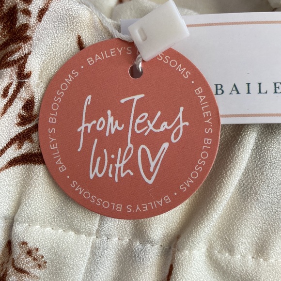 Bailey’s Blossoms Beach/Resort Paper Bag Style Pants Size Various - Picture 9 of 9